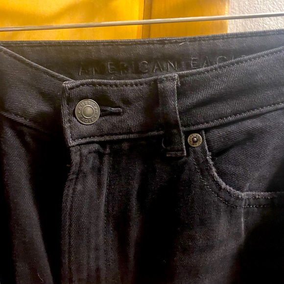 Size 10, American Eagle, Black Distress Jeans, Never worn - Picture 3 of 7